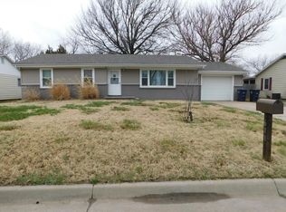 611 Village Rd, El Dorado, KS 67042