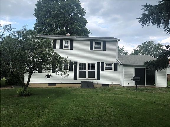2nd image of 307 Veterans Dr