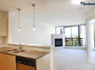 124 W 1st St, North Vancouver, BC V7M 3N3