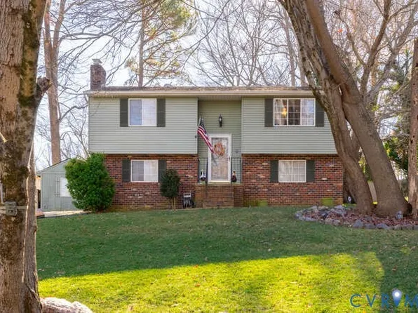 1329 Wadsworth Dr, North Chesterfield, VA 23236