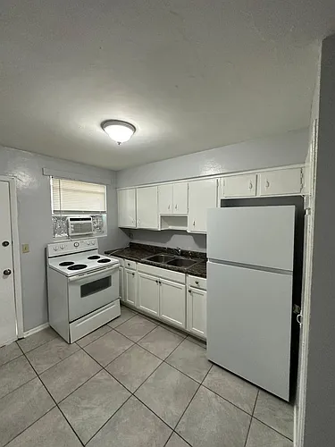2020 Palafox St Photo 1