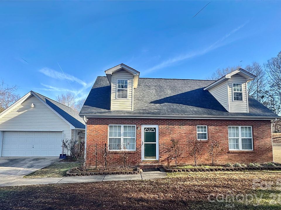 1st image of 4463 Legend St SW