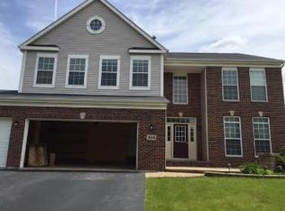 444 Cardinal Ln, Bolingbrook, IL 60490