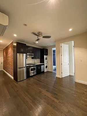 Rented by Avenues Real Estate | media 6