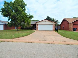 3510 Forestridge Dr, Enid, OK 73701