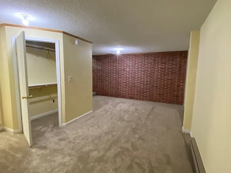 1603 W Koch St — Photo 19