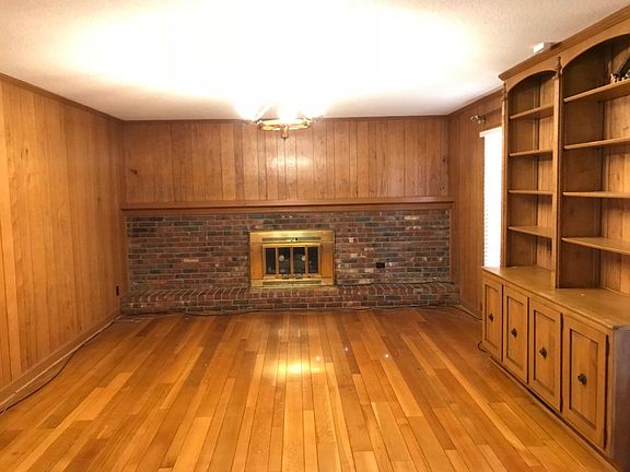 2nd image of 5732 Ashbriar Ave
