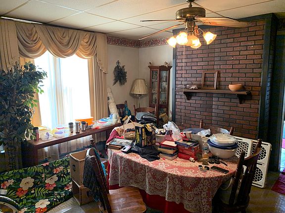 3rd image of 87 Hawkes Ave