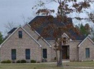 124 Willow Oak Dr, Lufkin, TX 75904