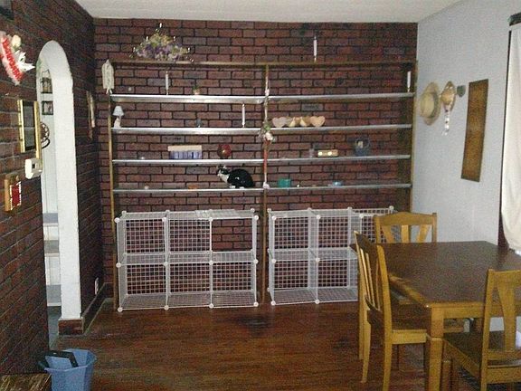 2nd image of 503 E Wyatt St