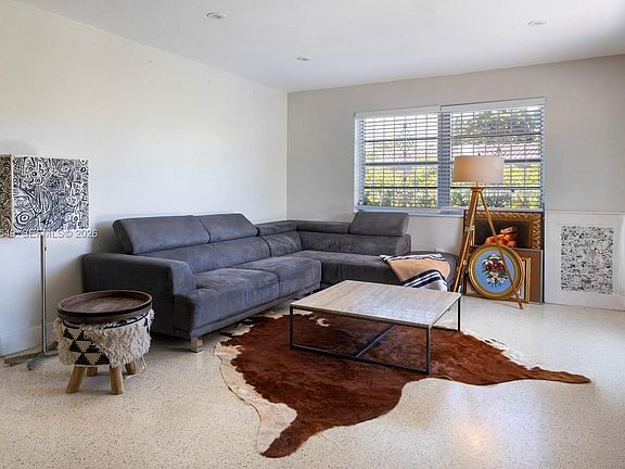 3rd image of 1045 SW 12th St #1045