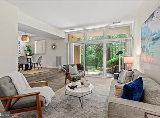 1671 Parkcrest Cir SUITE 100, Reston, VA 20190