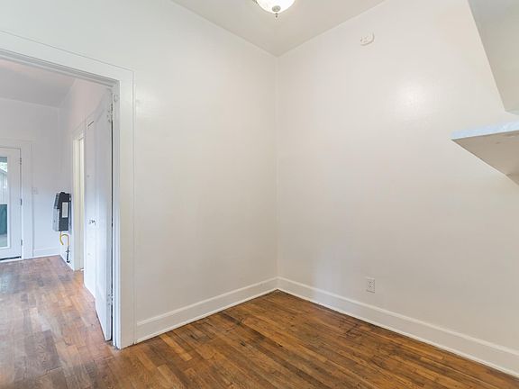 2nd image of 607 E 38th St Unit B