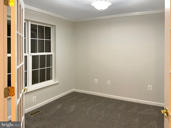 5th image of 46 Hunton Dr