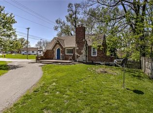 5840 Blue Ridge Blvd, Raytown, MO 64133