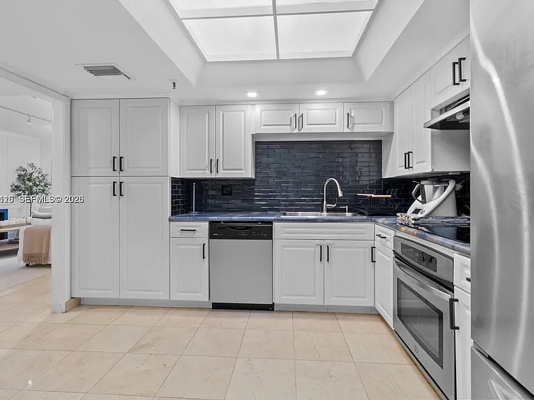 520 Brickell Key Dr #A307 — Photo 17