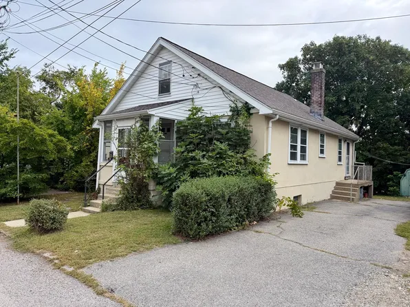25 Lyons Ct, Watertown, MA 02472
