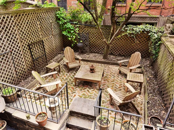 27 West 9th Street image 5 of 11