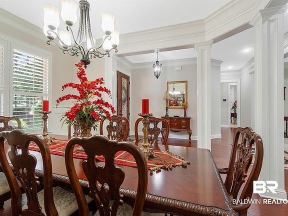 5th image of 11281 Redfern Rd