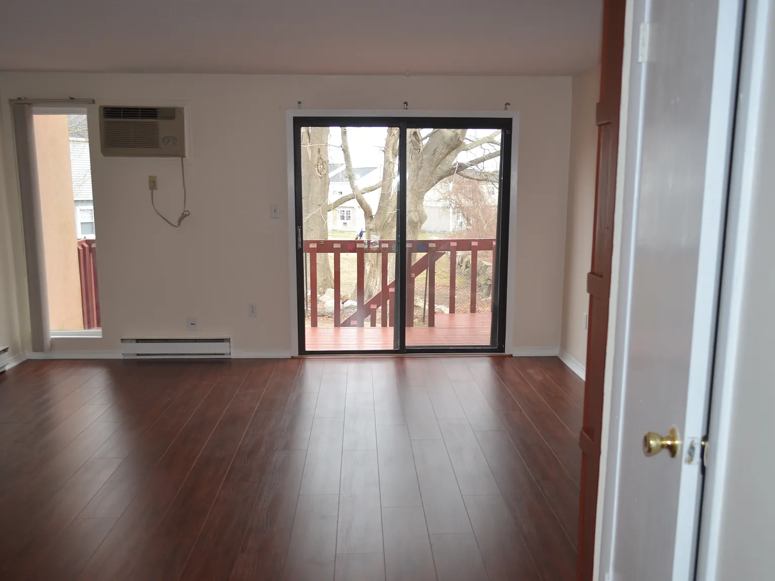 552 Shennecossett Rd — Photo 3