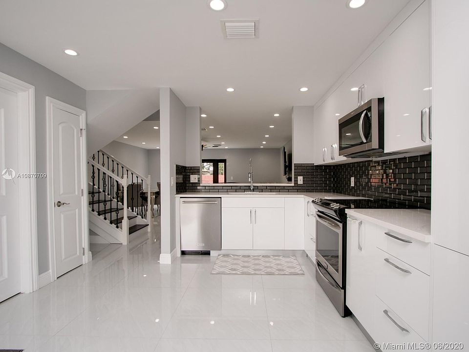 1st image of 2500 N 38th Ave #2500