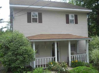 7 Dolfinger Pl, Fishkill, NY 12524