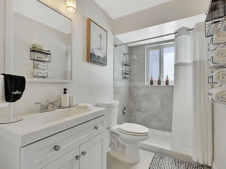 1104 Jackpine St #SEASON FURNISHED R — Photo 11