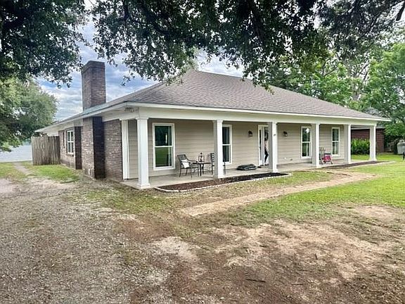 2nd image of 229 Fish Bayou Rd