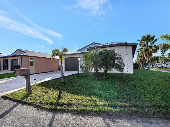 3rd image of 30 Nogales Way