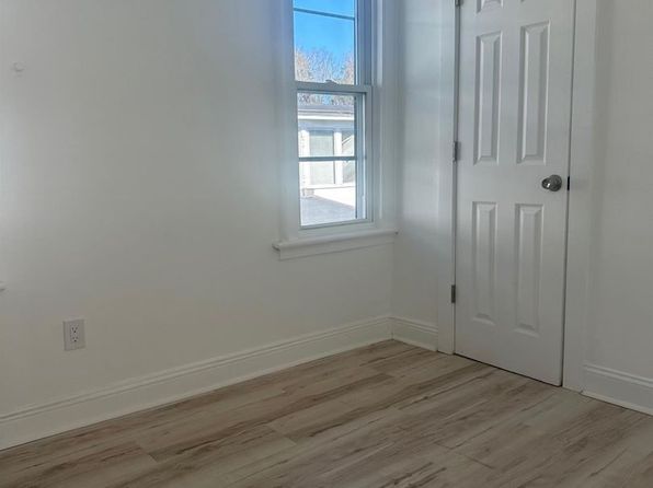 81 Carroll St FLOOR 2