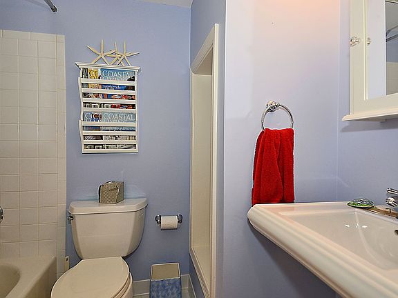 4th image of 18409 Crownsgate Cir