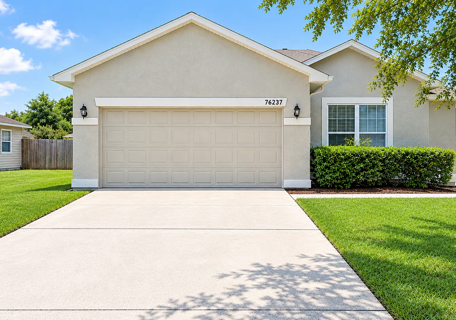 Spacious 4BR/2BA Home in Cartesian Pointe — Photo 1