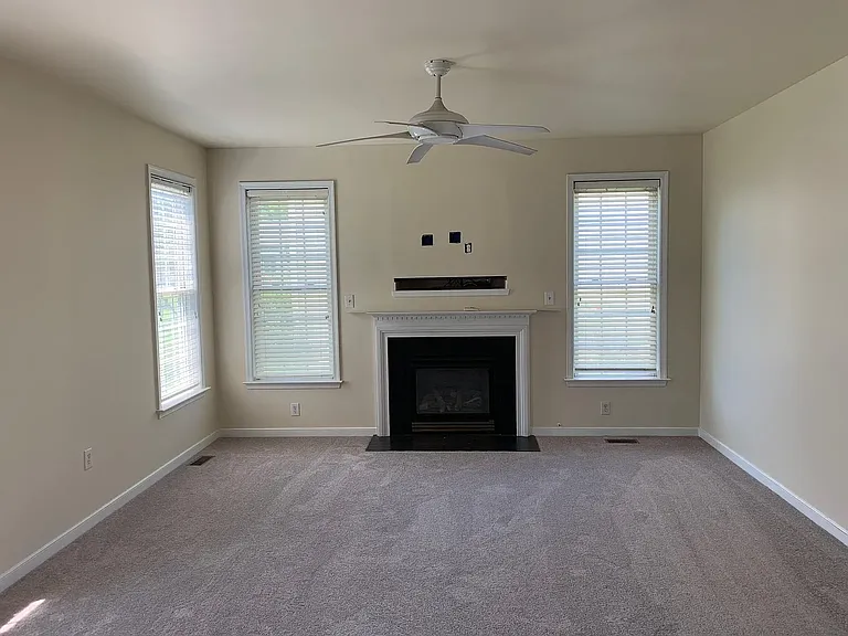548 Green Garden Cir — Photo 5
