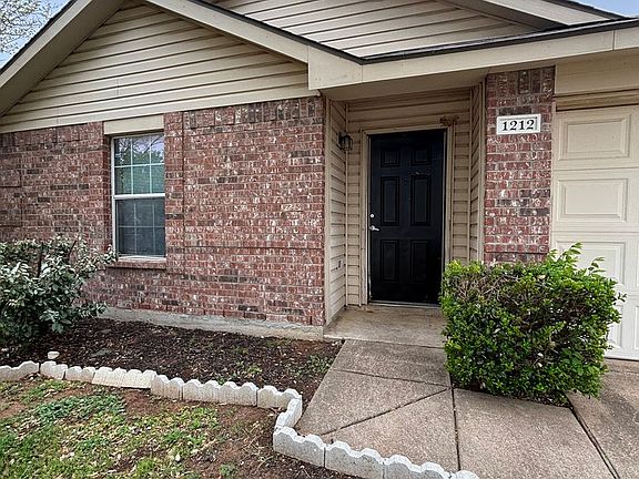 2nd image of 1212 Switchgrass Ln