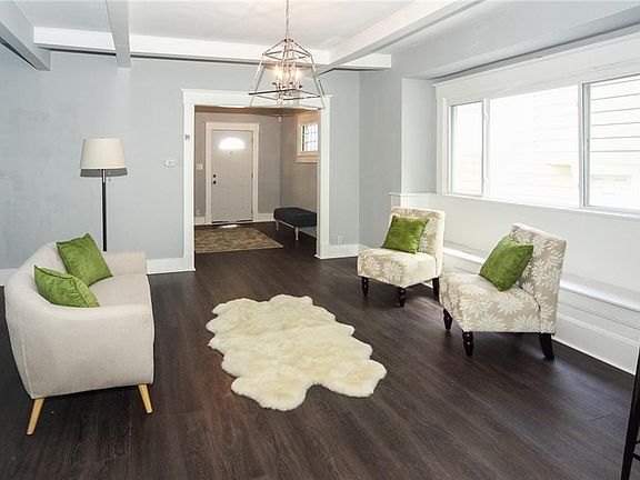 5th image of 4026 N Graceland Ave