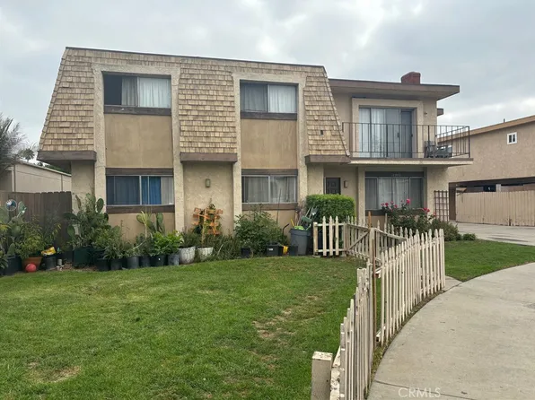 17372 Dairyview Cir, Huntington Beach, CA 92647
