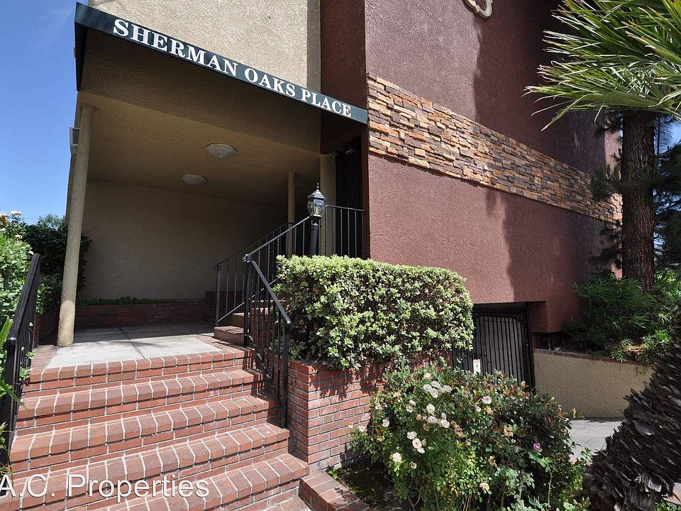 1st image of 4414 Woodman Ave APT 203
