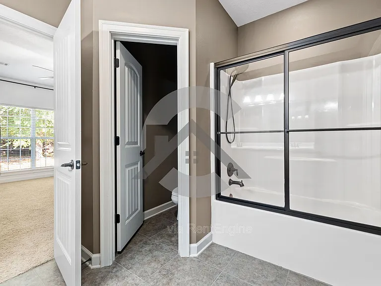 3005 Plateau Dr — Photo 12