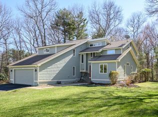 353 Birchbark Dr, Hanson, MA 02341