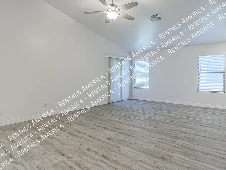 12532 W Saint Moritz Ln — Photo 5