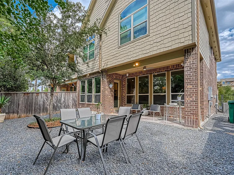 23 Silver Rock Dr — Photo 40