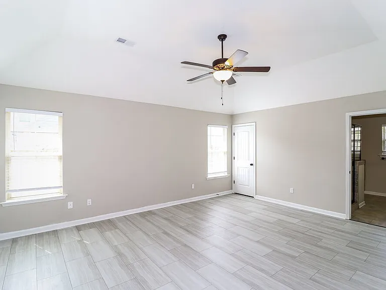 1075 Carib Loop W — Photo 9