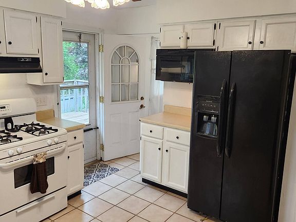 4th image of 5425 N Nottingham Pl