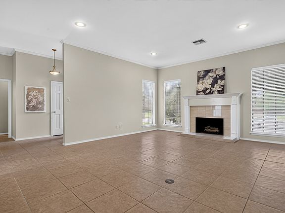 4th image of 1416 Spyglass Dr