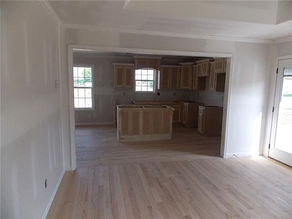 5th image of 177 Longspur Dr Lot 258
