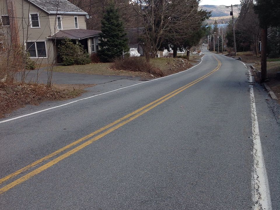 2nd image of 785 Diamond Point Rd