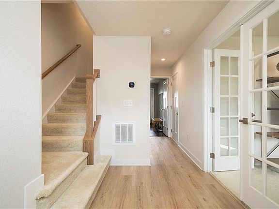 5th image of 108 Fost Blvd