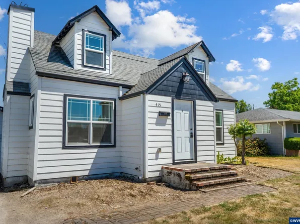 415 S 11th St, Independence, OR 97351