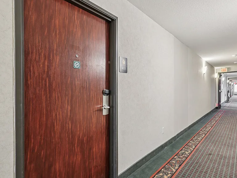 Woodland Flats Apartments — Photo 79