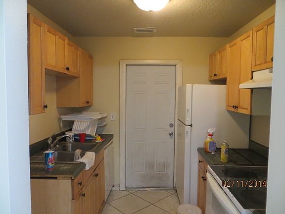Kitchen w/new dishwasher and washer/dryer